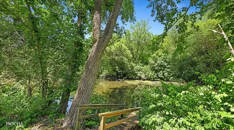 72 Hunter Lane Bristol IL 60512