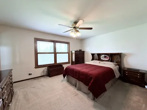 1141 Millcreek Lane Algonquin IL 60102