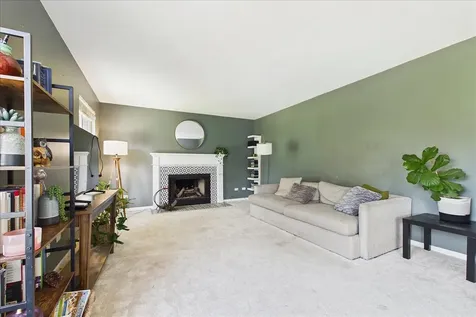 2749 Stuart Kaplan Drive Aurora IL 60503