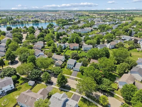 2749 Stuart Kaplan Drive Aurora IL 60503