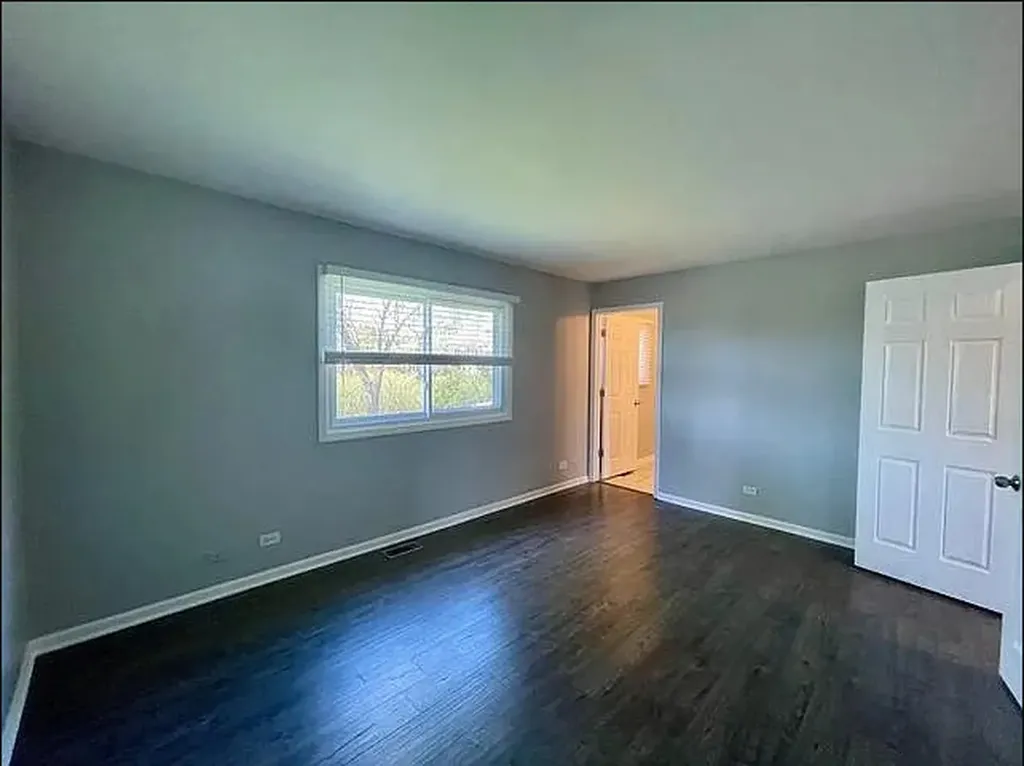 168 Farm Gate Lane Bolingbrook IL 60440