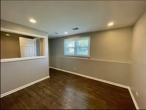 168 Farm Gate Lane Bolingbrook IL 60440