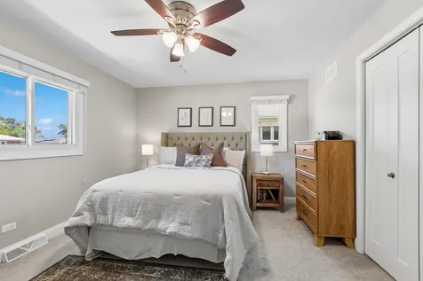 15321 Oak Road Oak Forest IL 60452