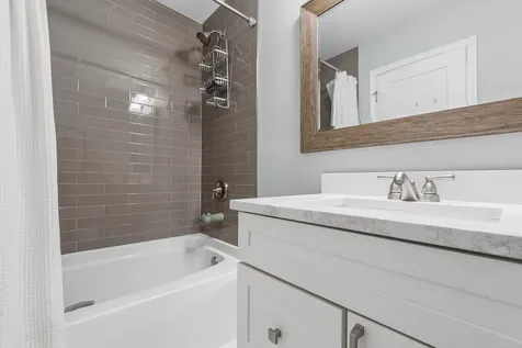15321 Oak Road Oak Forest IL 60452