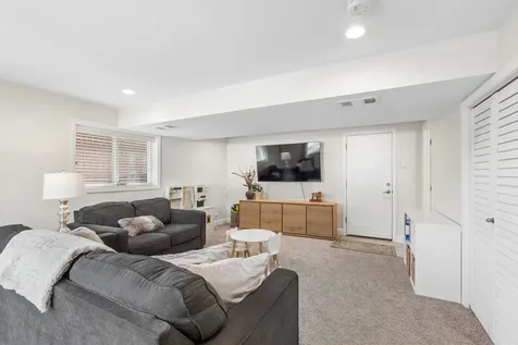 15321 Oak Road Oak Forest IL 60452