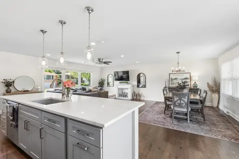 15321 Oak Road Oak Forest IL 60452