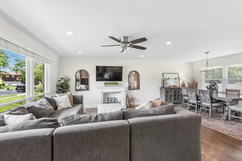 15321 Oak Road Oak Forest IL 60452