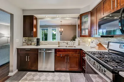 11212 Cottonwood Drive Palos Hills IL 60465