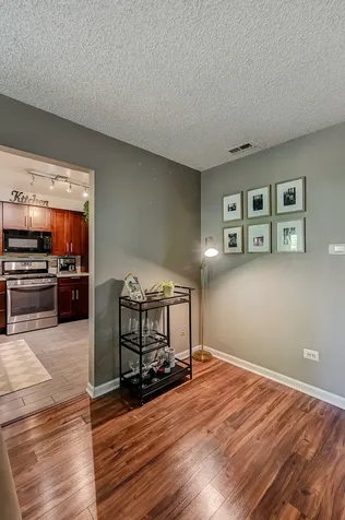 11212 Cottonwood Drive Palos Hills IL 60465