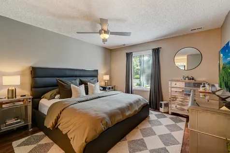 11212 Cottonwood Drive Palos Hills IL 60465