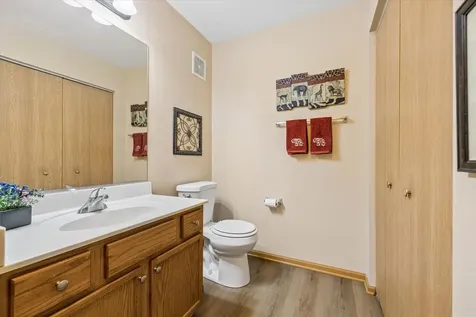 605 Barrington Avenue East Dundee IL 60118