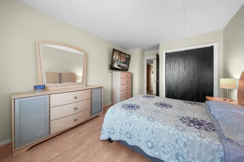 127 North Wolf Road Wheeling IL 60090