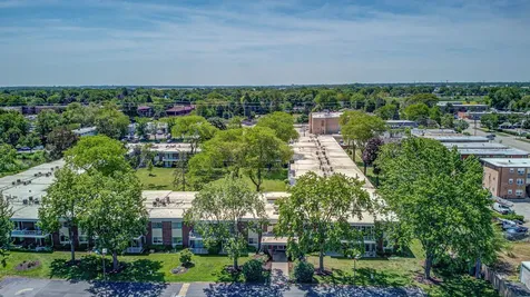 127 North Wolf Road Wheeling IL 60090