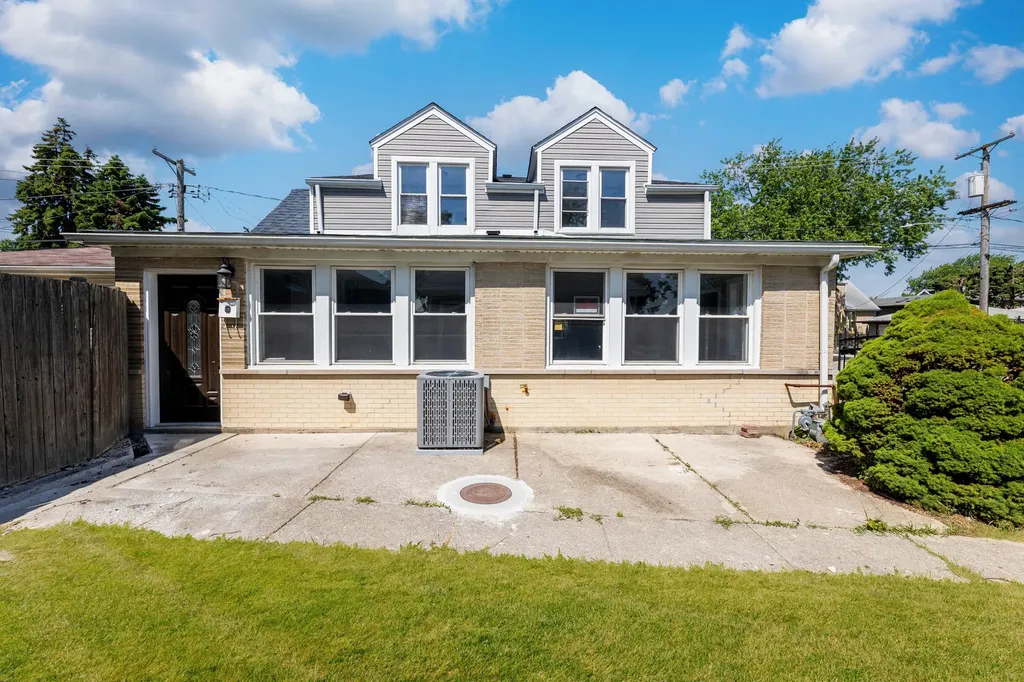 4900 South Laramie Avenue Chicago IL 60638