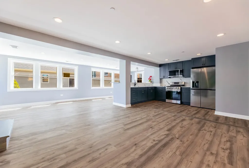 4900 South Laramie Avenue Chicago IL 60638