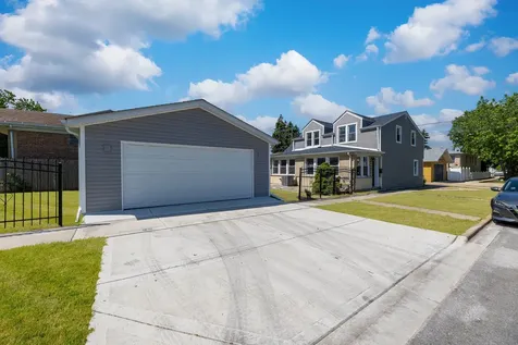 4900 South Laramie Avenue Chicago IL 60638