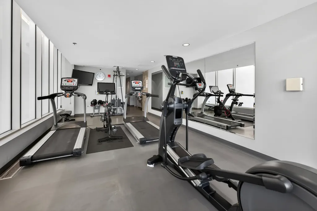 550 North St Clair Street Chicago IL 60611