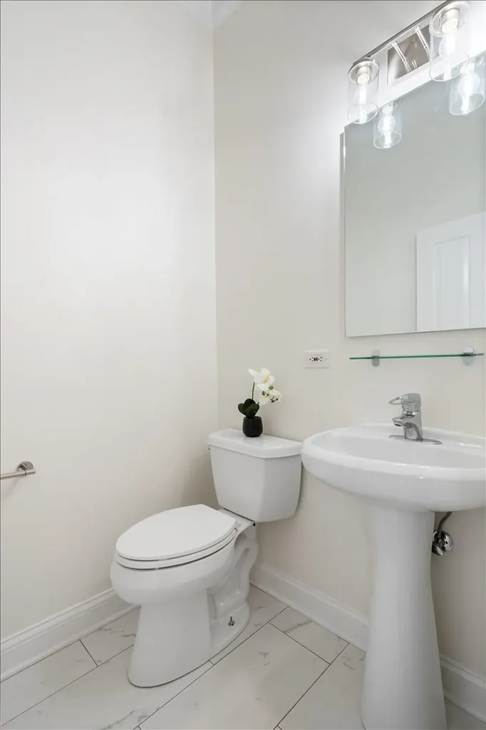 1525 North Wood Street Chicago IL 60622