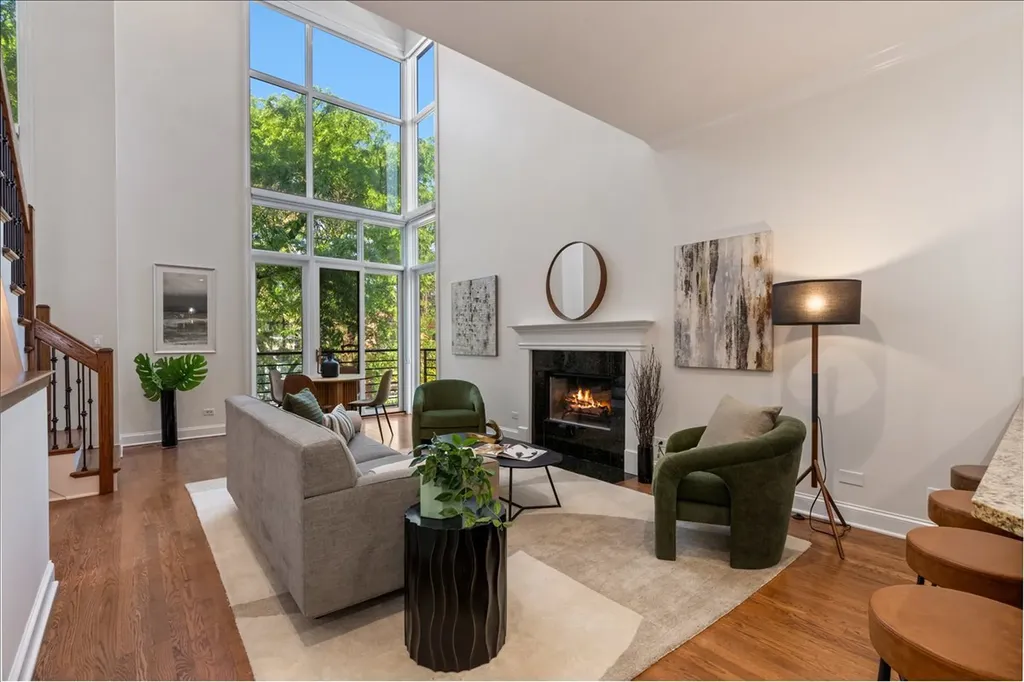 1525 North Wood Street Chicago IL 60622