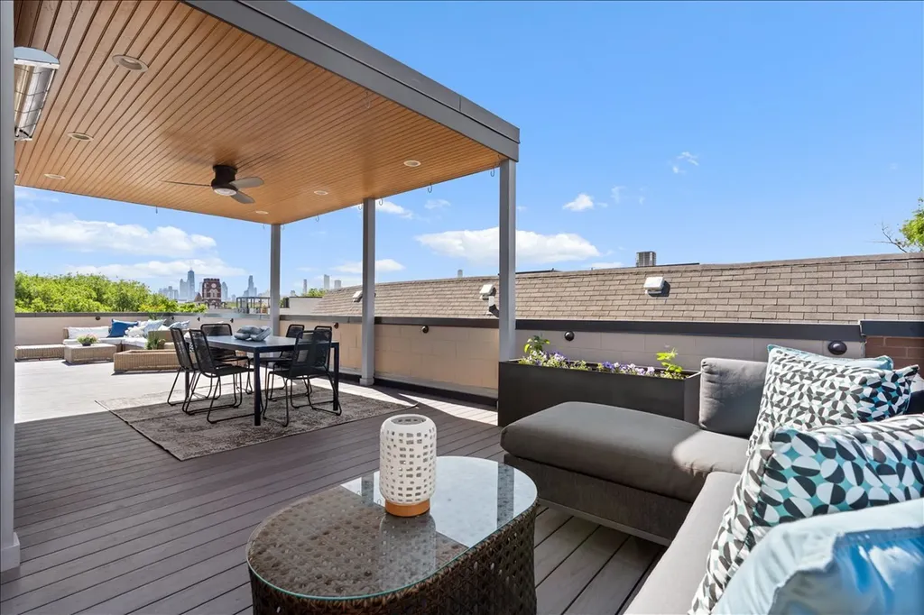 1525 North Wood Street Chicago IL 60622
