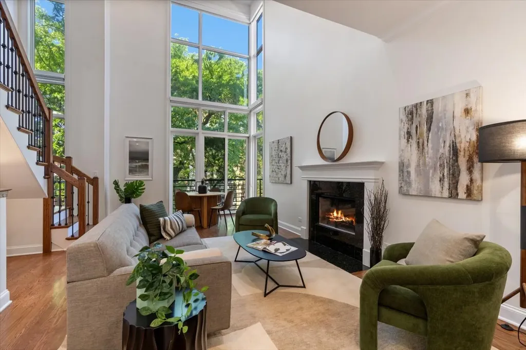 1525 North Wood Street Chicago IL 60622