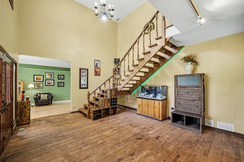 19629 Woodside Drive New Lenox IL 60451