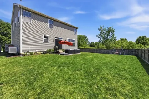 803 West Courtland Street Mundelein IL 60060