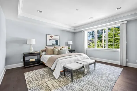 122 17TH Street Wilmette IL 60091
