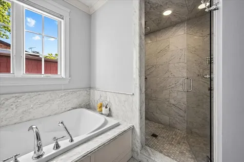 122 17TH Street Wilmette IL 60091