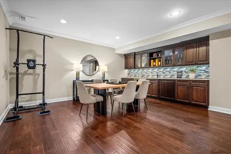 122 17TH Street Wilmette IL 60091
