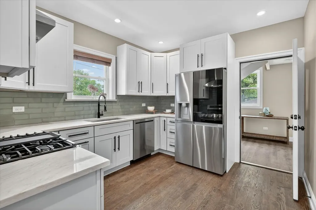 10103 South Aberdeen Street Chicago IL 60643