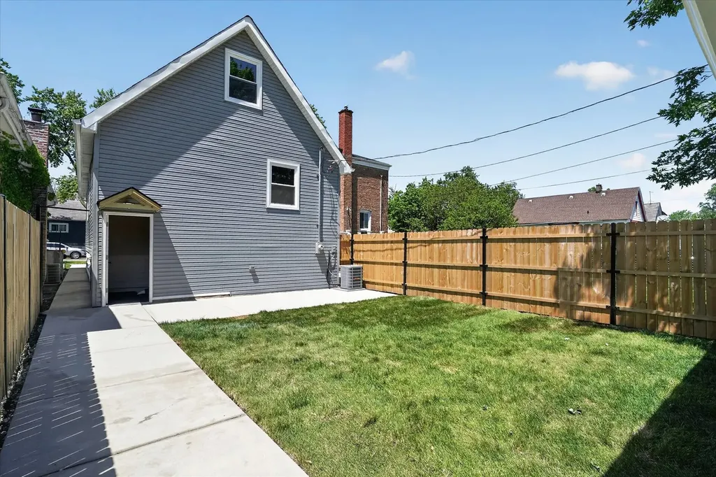 10103 South Aberdeen Street Chicago IL 60643