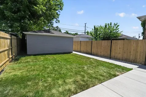 10103 South Aberdeen Street Chicago IL 60643