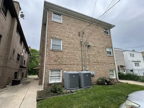 2904 West Foster Avenue Chicago IL 60625