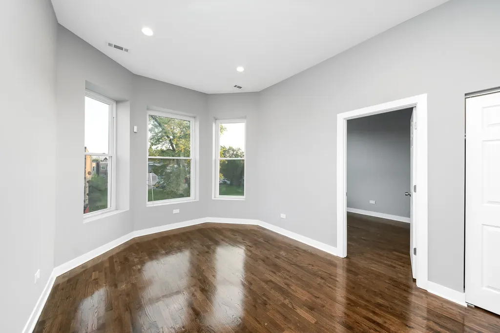 4140 West Wilcox Street Chicago IL 60624