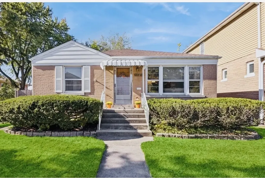 3334 Prairie Avenue Brookfield IL 60513