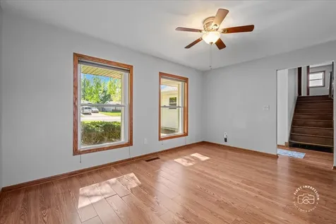966 North Elmwood Drive Aurora IL 60506