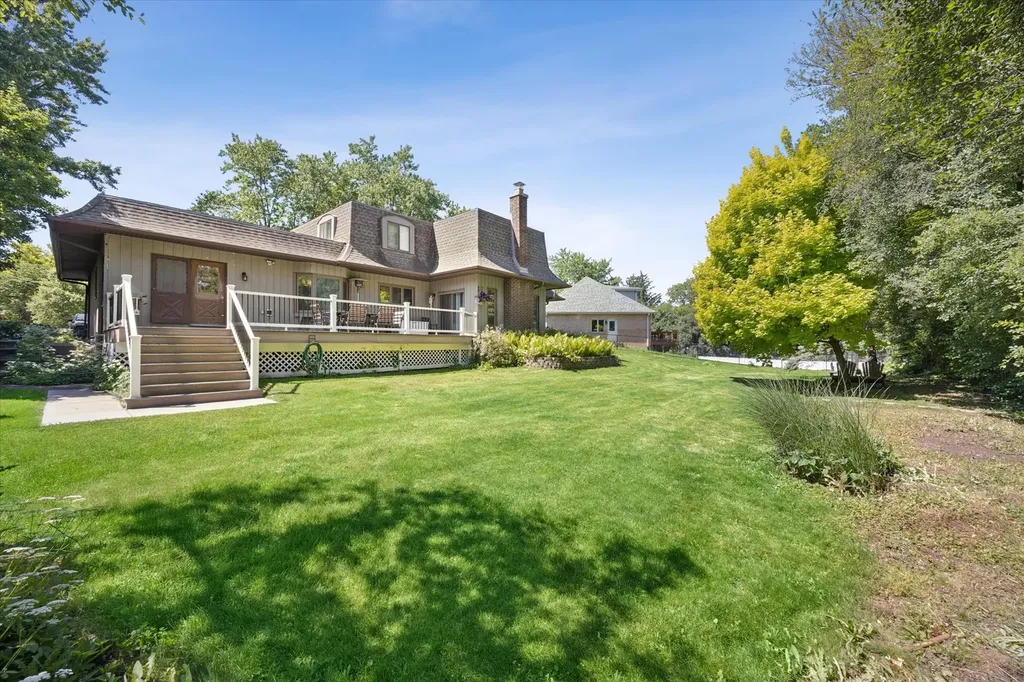 1490 Wood Avenue Downers Grove IL 60515