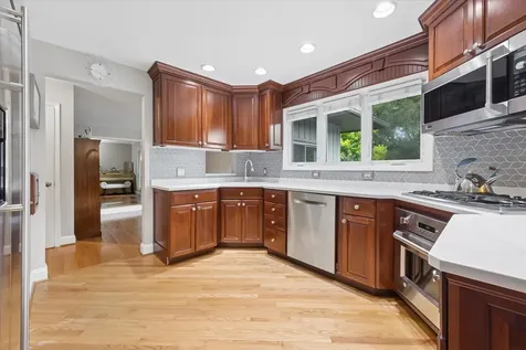 1490 Wood Avenue Downers Grove IL 60515
