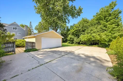 1024 South Spring Avenue La Grange IL 60525