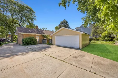 1024 South Spring Avenue La Grange IL 60525