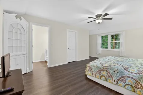 393 Warwick Lane Lakewood IL 60014
