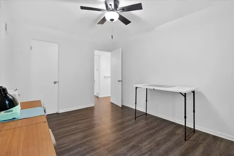 393 Warwick Lane Lakewood IL 60014