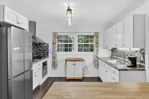 393 Warwick Lane Lakewood IL 60014