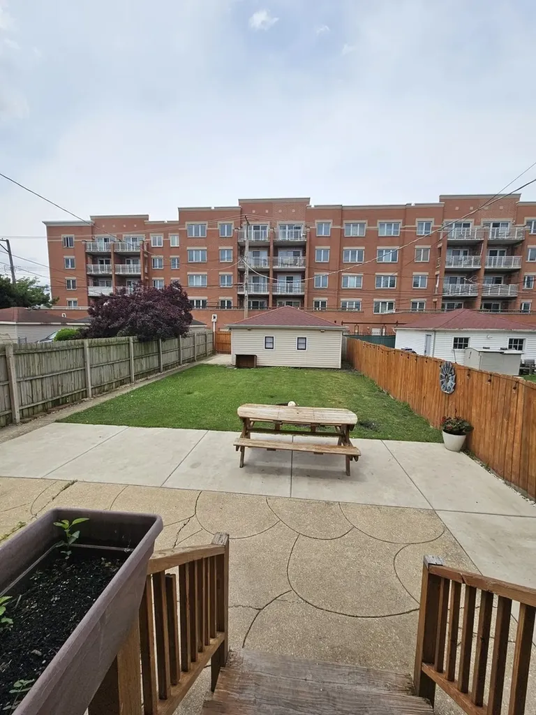 2910 North Neva Avenue Chicago IL 60634