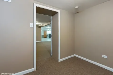 5414 West Montrose Avenue Chicago IL 60641