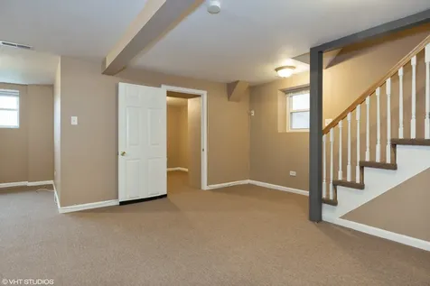 5414 West Montrose Avenue Chicago IL 60641
