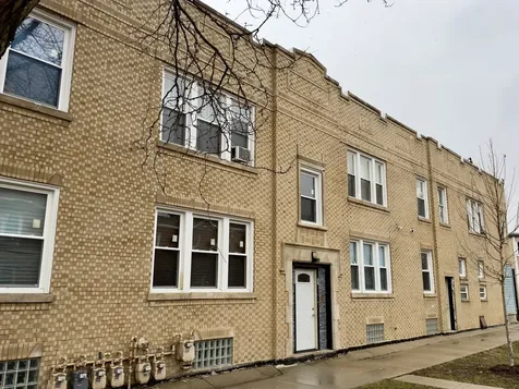 2456 West Lithuanian Plaza Court Chicago IL 60629