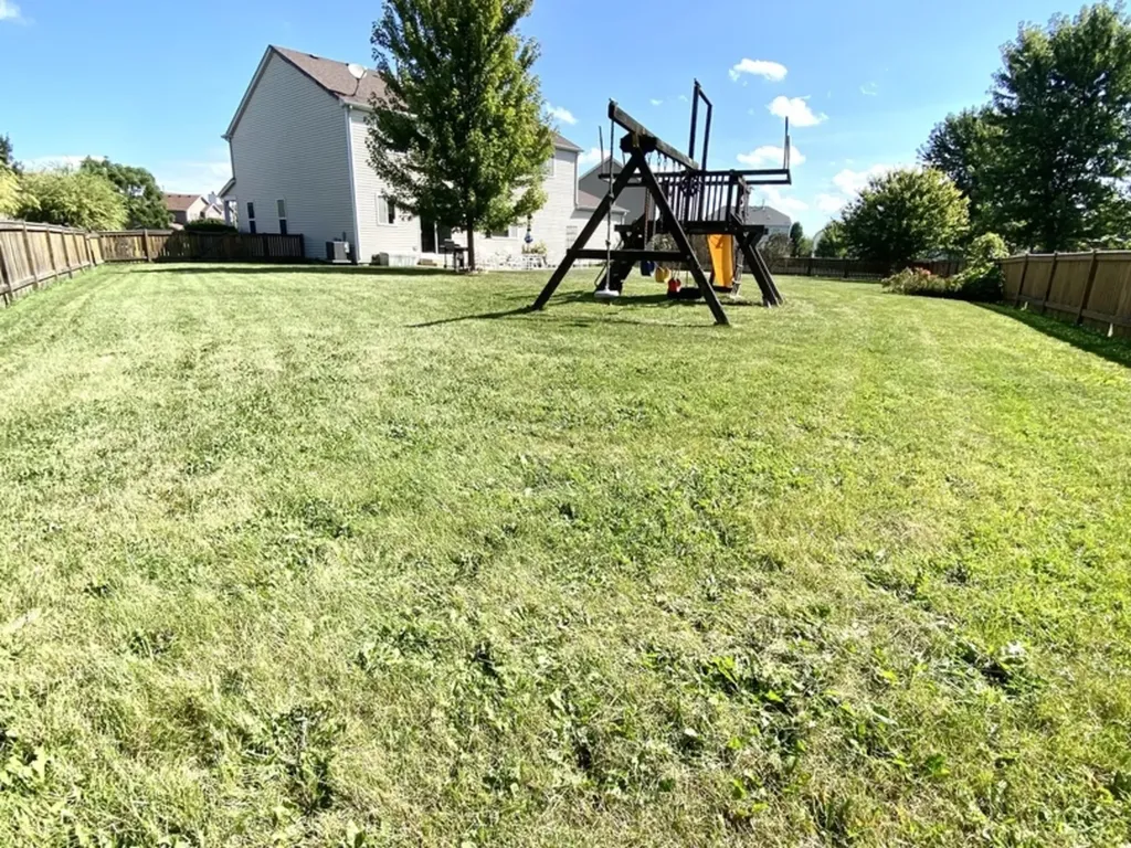 1056 Deertrail Court Antioch IL 60002