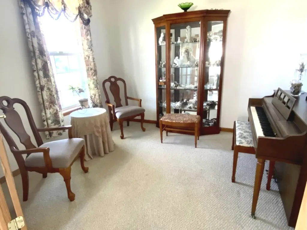 1056 Deertrail Court Antioch IL 60002